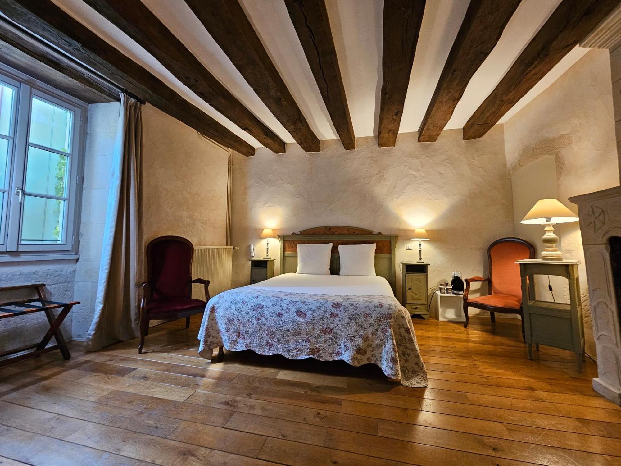 Logis Hotel Restaurant Relais De La Mothe Yzeures-sur-Creuse Exterior photo