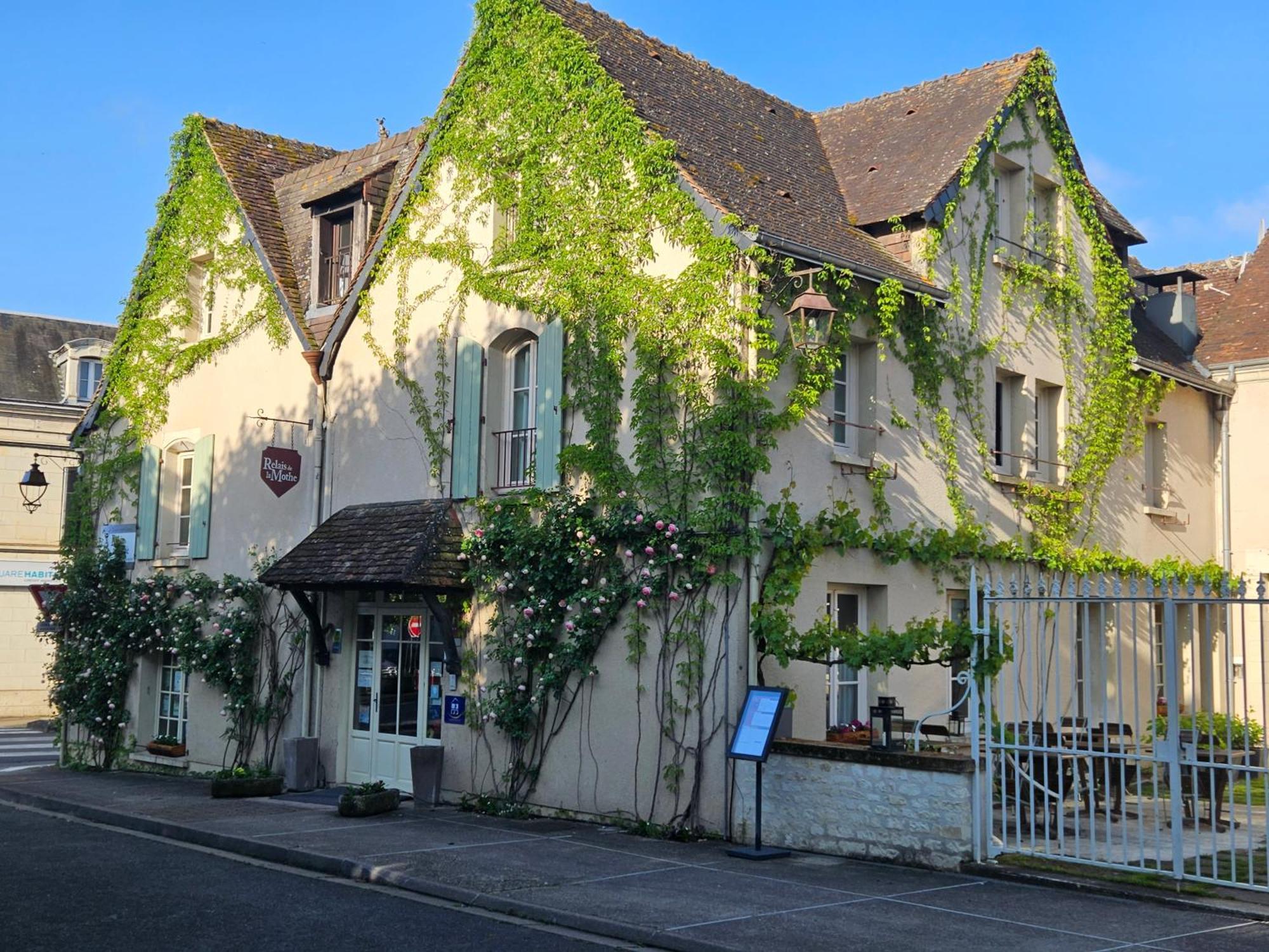 Logis Hotel Restaurant Relais De La Mothe Yzeures-sur-Creuse Exterior photo
